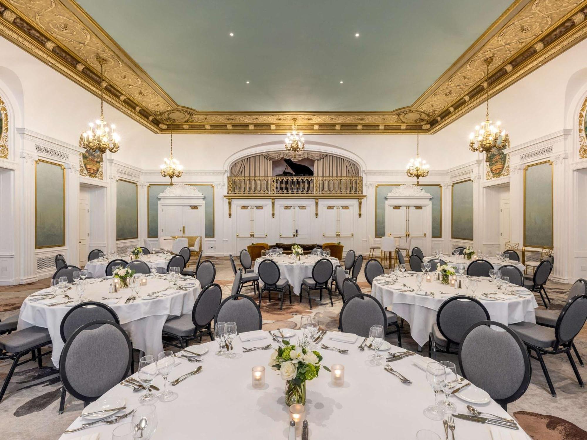 Fairmont Palliser Hotel