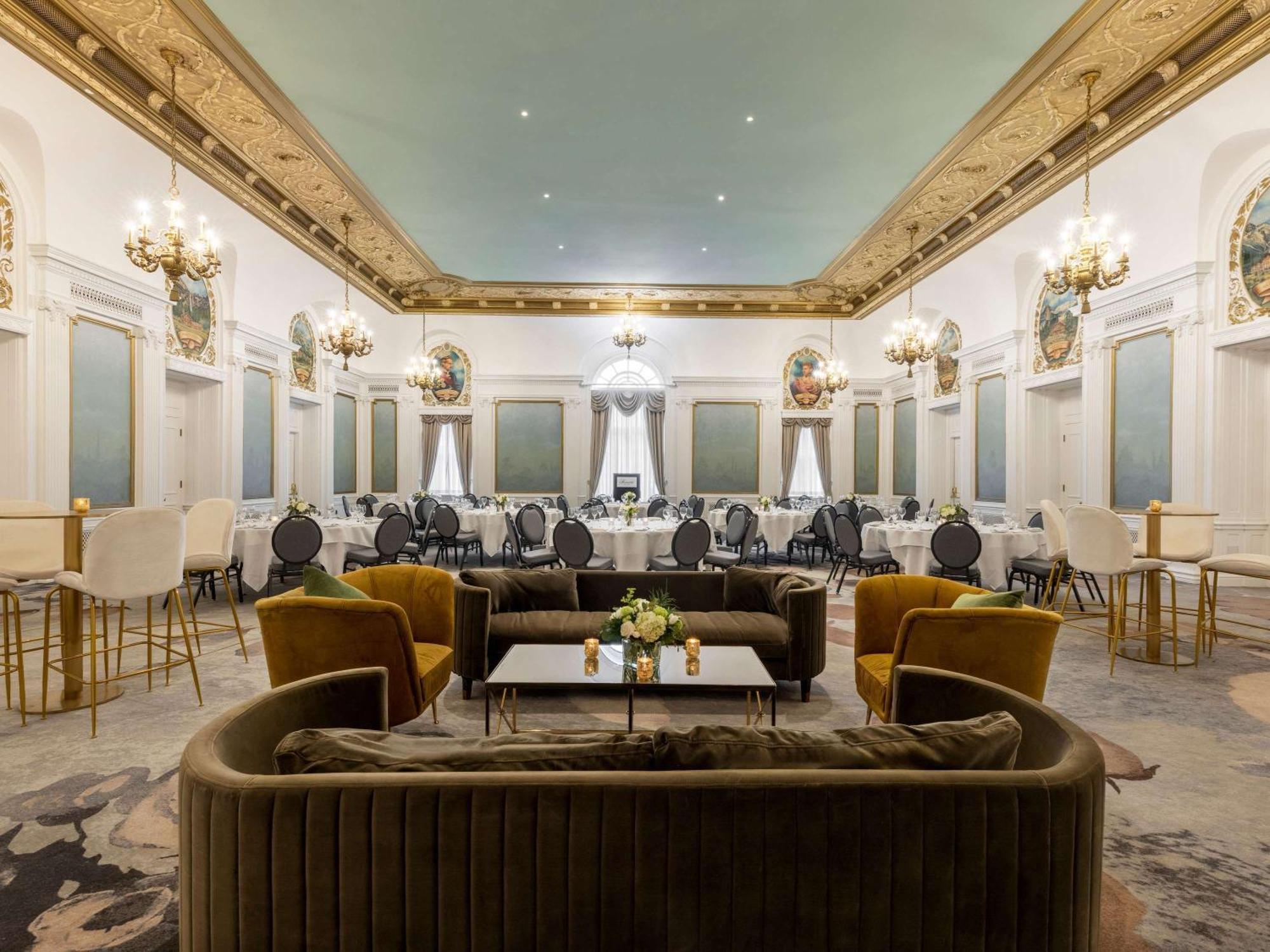 Fairmont Palliser Hotel